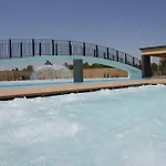 Apartamento Stunning With Shared Pool *