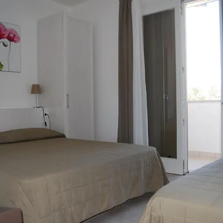 Stunning 3 Bedroom With Swimming Pool