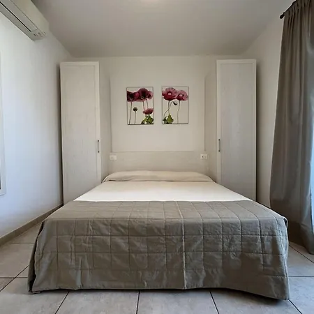 Stunning With Shared Pool Apartamento Bibione